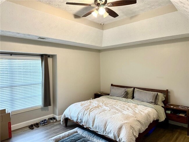 Building Photo - 3310 Stratton Ln