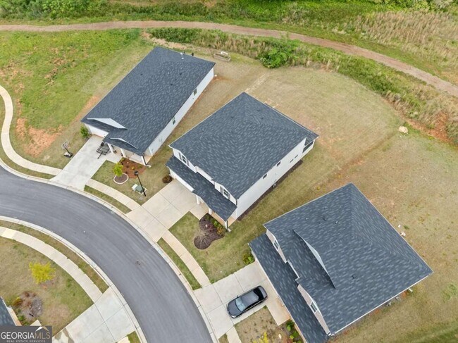 Building Photo - 5911 Green Ash Ct