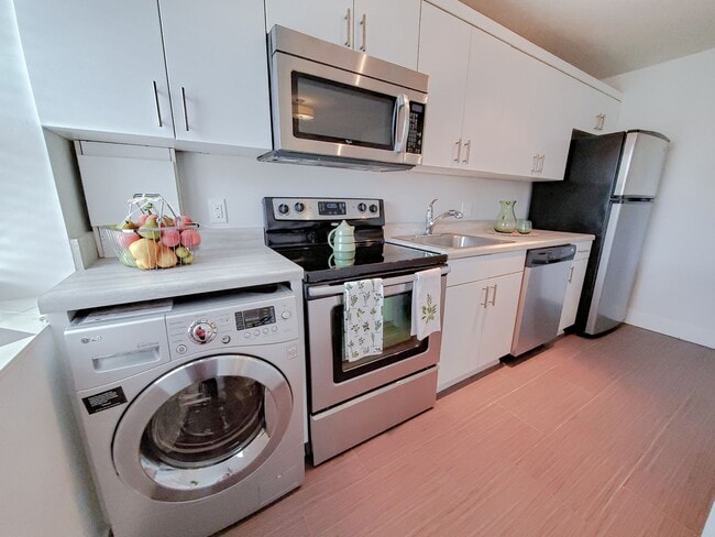 Interior Photo - The Art Decos