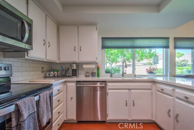 Building Photo - 17252 Citron