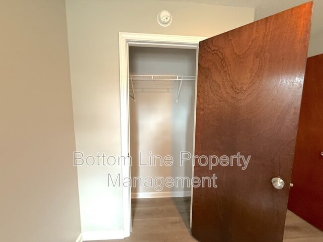 Building Photo - 409 Olin Dr