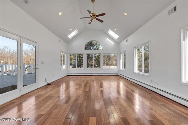 Building Photo - 257 Ford Rd