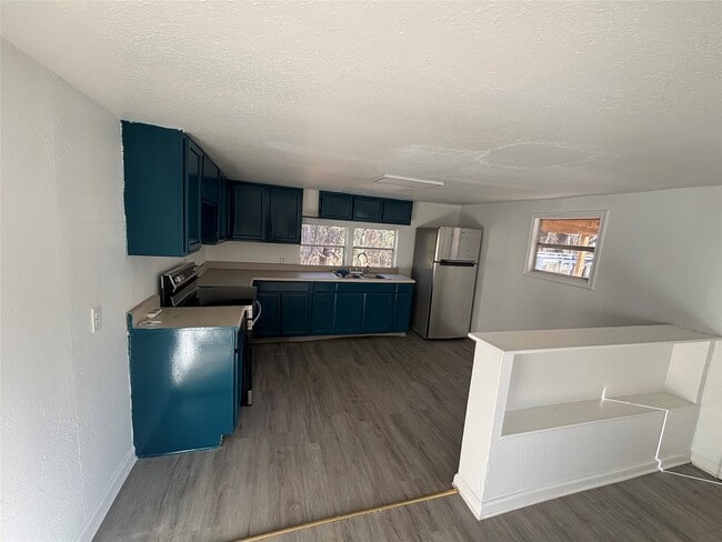 Building Photo - 11440 Underwood St