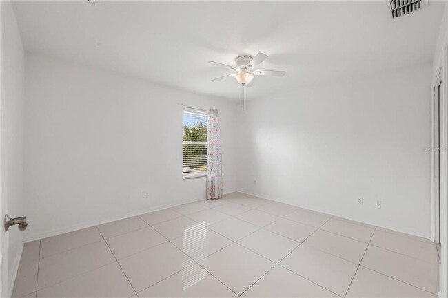 Building Photo - 9446 Leatherwood Ave