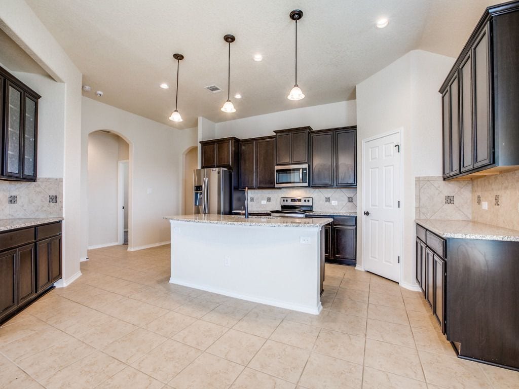Building Photo - 6210 Katy Star