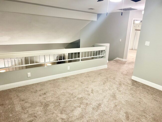 Building Photo - 10029 Biscayne Ln