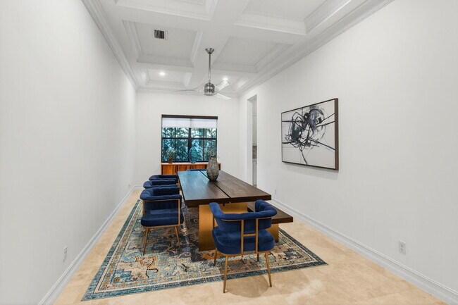 Building Photo - 17662 Cadena Dr