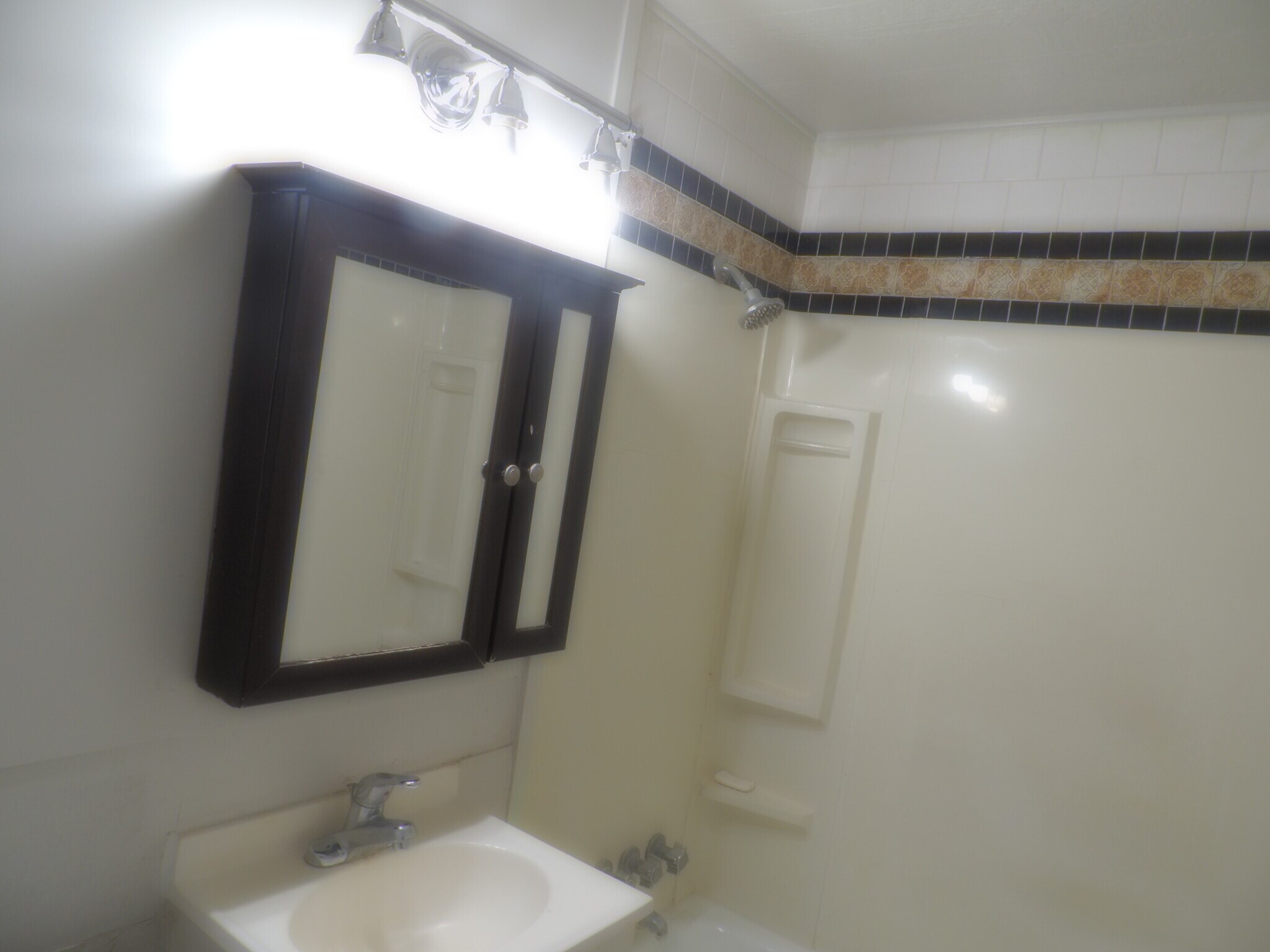 Building Photo - 4600 Duke St