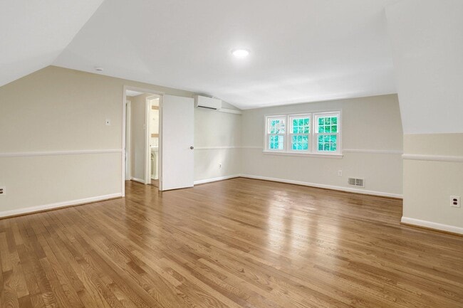 Building Photo - 8005 Candlewood Dr
