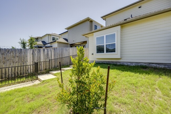 Building Photo - 9706 Whisper Willow Blvd