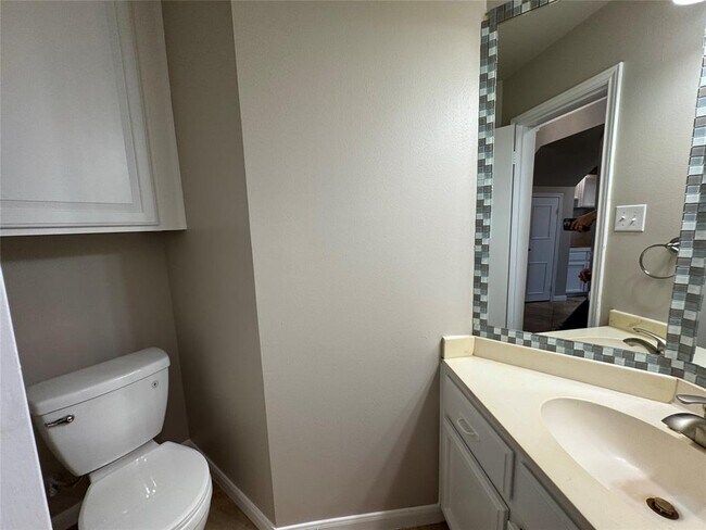 Building Photo - 502 Green Valley Cove