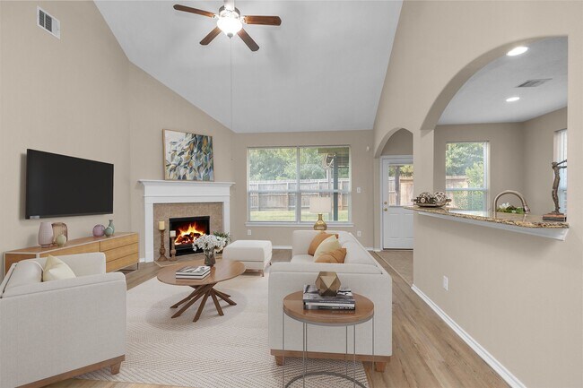 Building Photo - 115 N Hawkhurst Cir