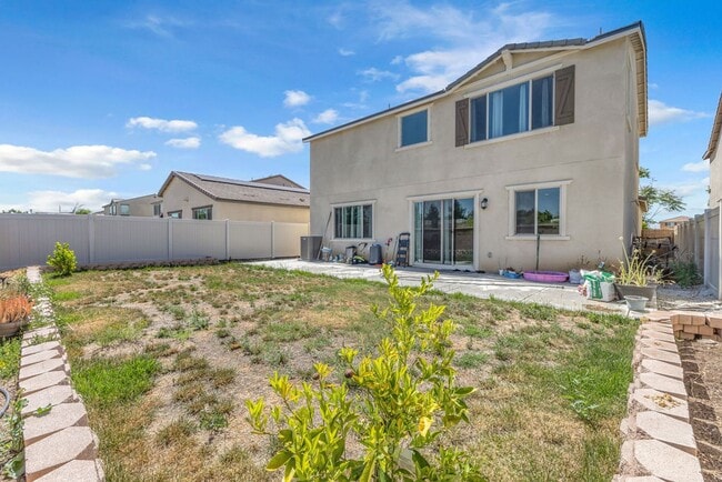 Building Photo - Spacious 5-Bedroom Home in Spencer’s Crossing – Murrieta - 6 Month - 1 Year or Lease To Own!