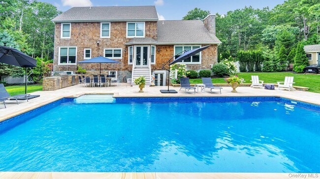 Building Photo - 151 Chardonnay Dr