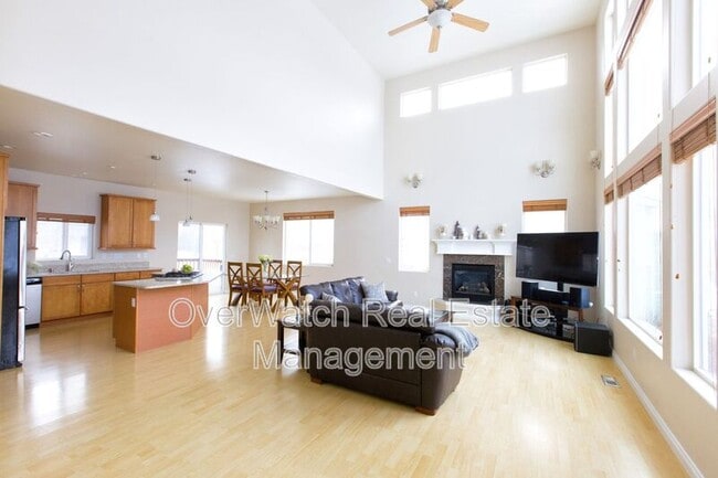 Building Photo - 16439 Mills Park Cir