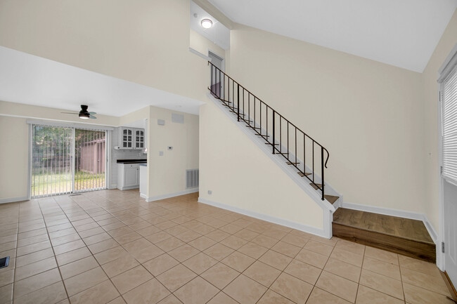 Building Photo - 1807 Whitney Dr