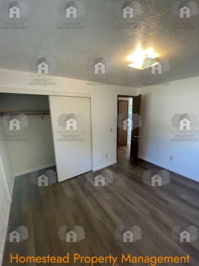 Building Photo - 2691-2693 18th Ave SE