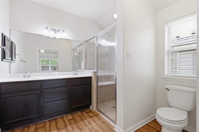 Building Photo - 339 Sycamore St