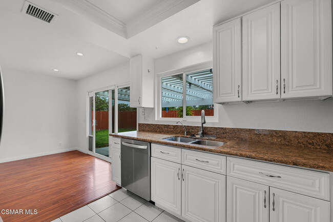 Building Photo - 1611 Amador Ln