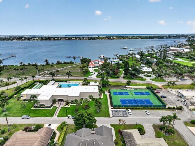 Building Photo - 1800 SE St Lucie Blvd