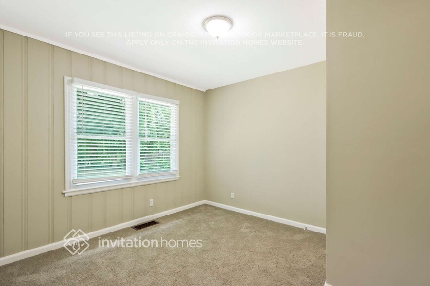 Building Photo - 2497 Brentwood Rd