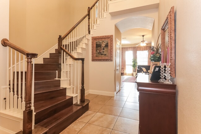 Building Photo - 4226 Meadowview Ln