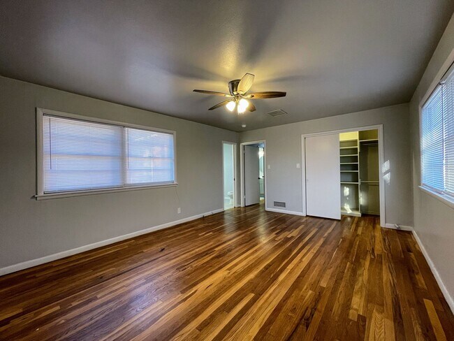 Building Photo - Your Perfect Ranch-Style Retreat – Big Spring’s Best-Kept Secret!