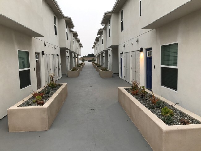 Building Photo - 2225 241st St