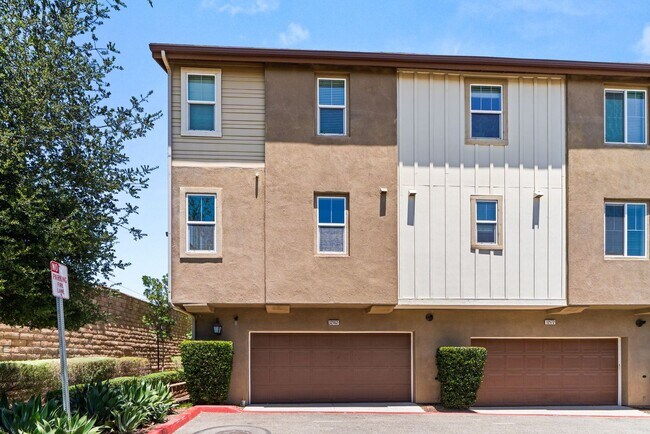 Building Photo - 12162 Diamond Dust Dr