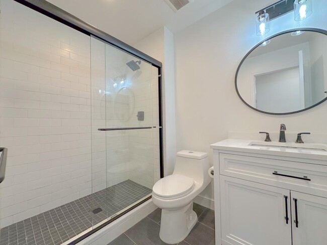 Building Photo - 25761 Serenata Dr