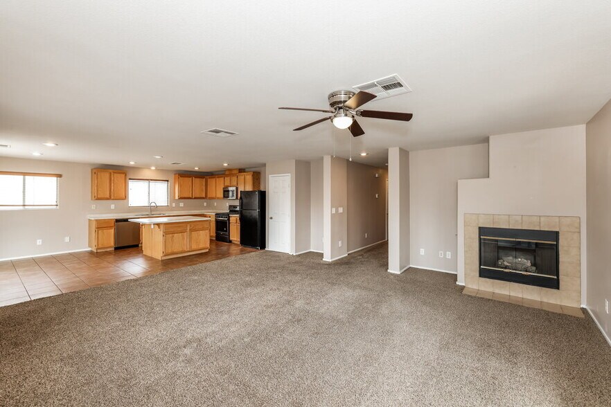 Building Photo - 3433 E Palatine Hills Ave