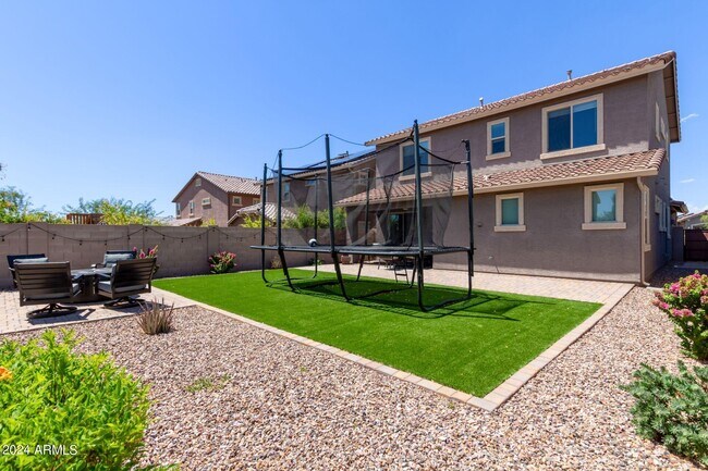 Building Photo - 4145 W Bradshaw Creek Ln