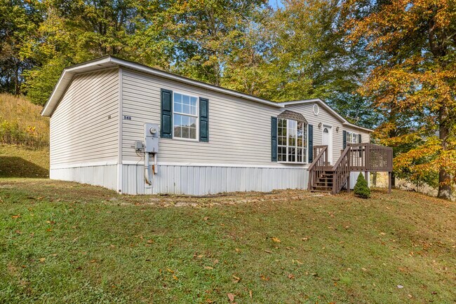 Building Photo - 548 Deer Haven Rd