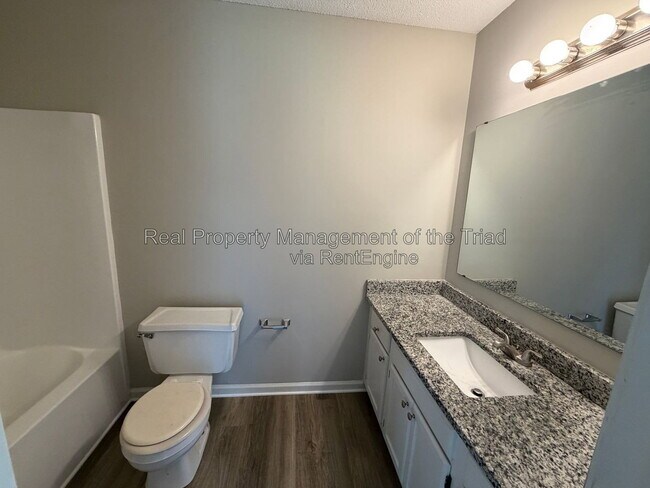 Building Photo - 6907 Cedar Bend Ct