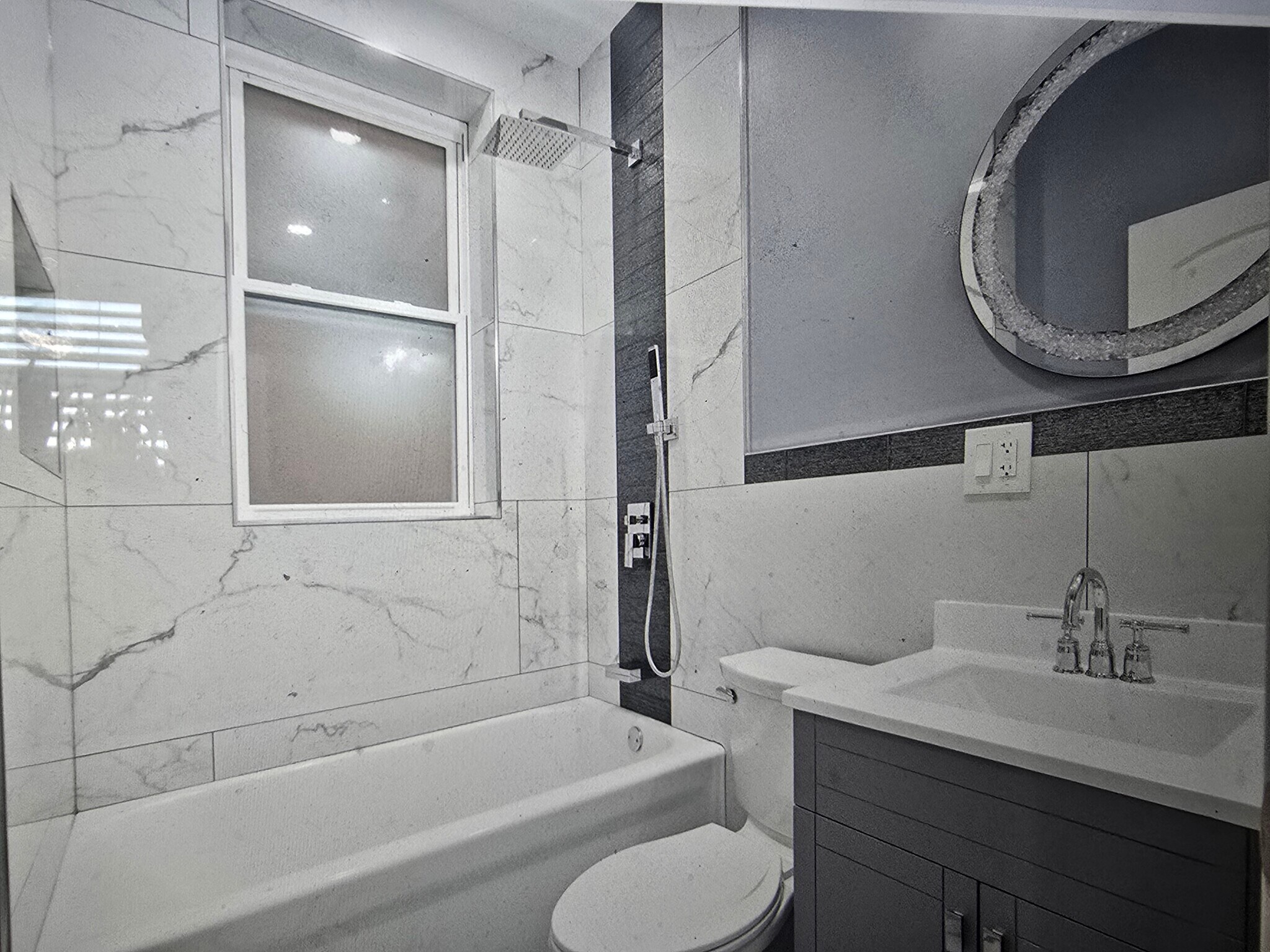 Building Photo - 4524 N Central Park Ave