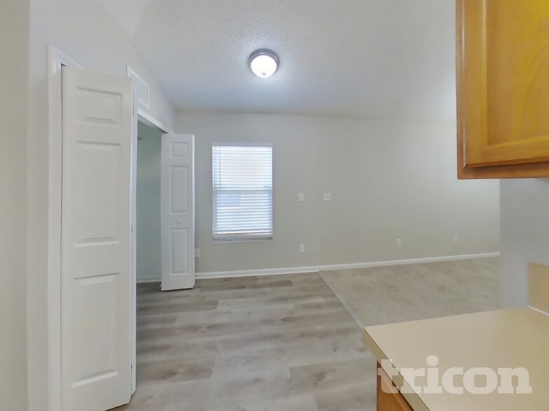 Building Photo - 9790 Watershed Drive West