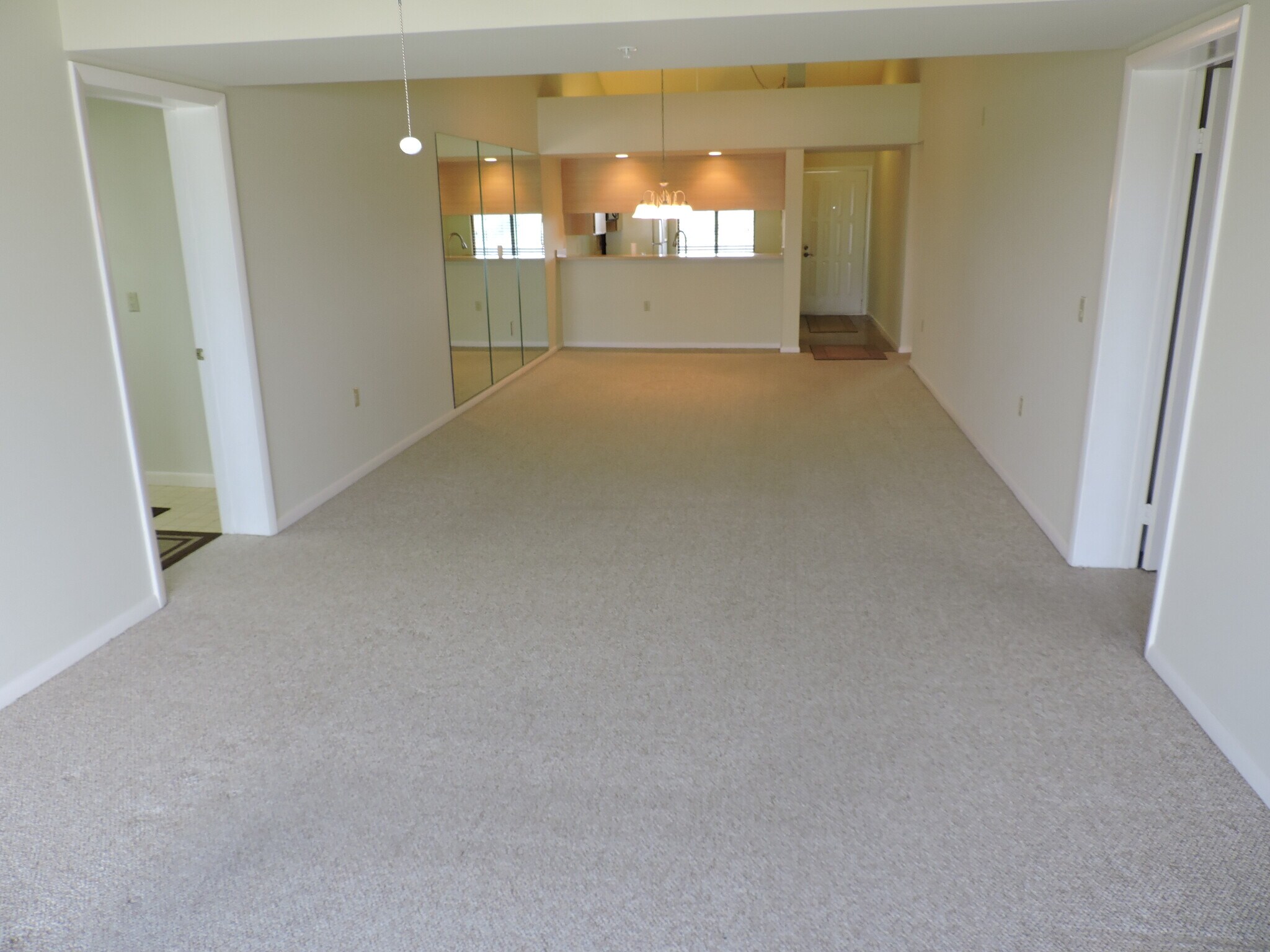 Building Photo - 701 Seafarer Cir