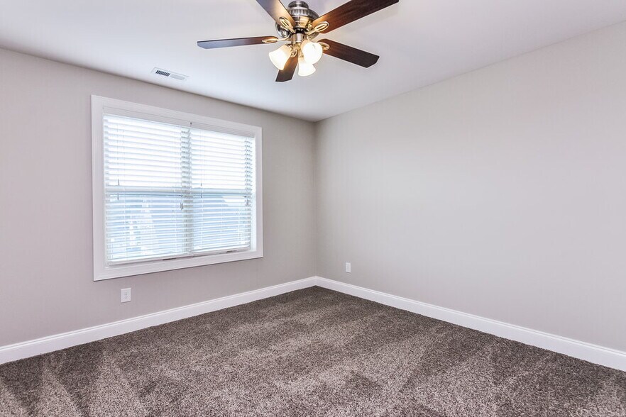 Building Photo - 340 Plott Hound Ln