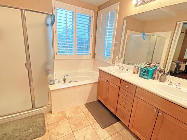 Building Photo - 1715 Salamoni Ct
