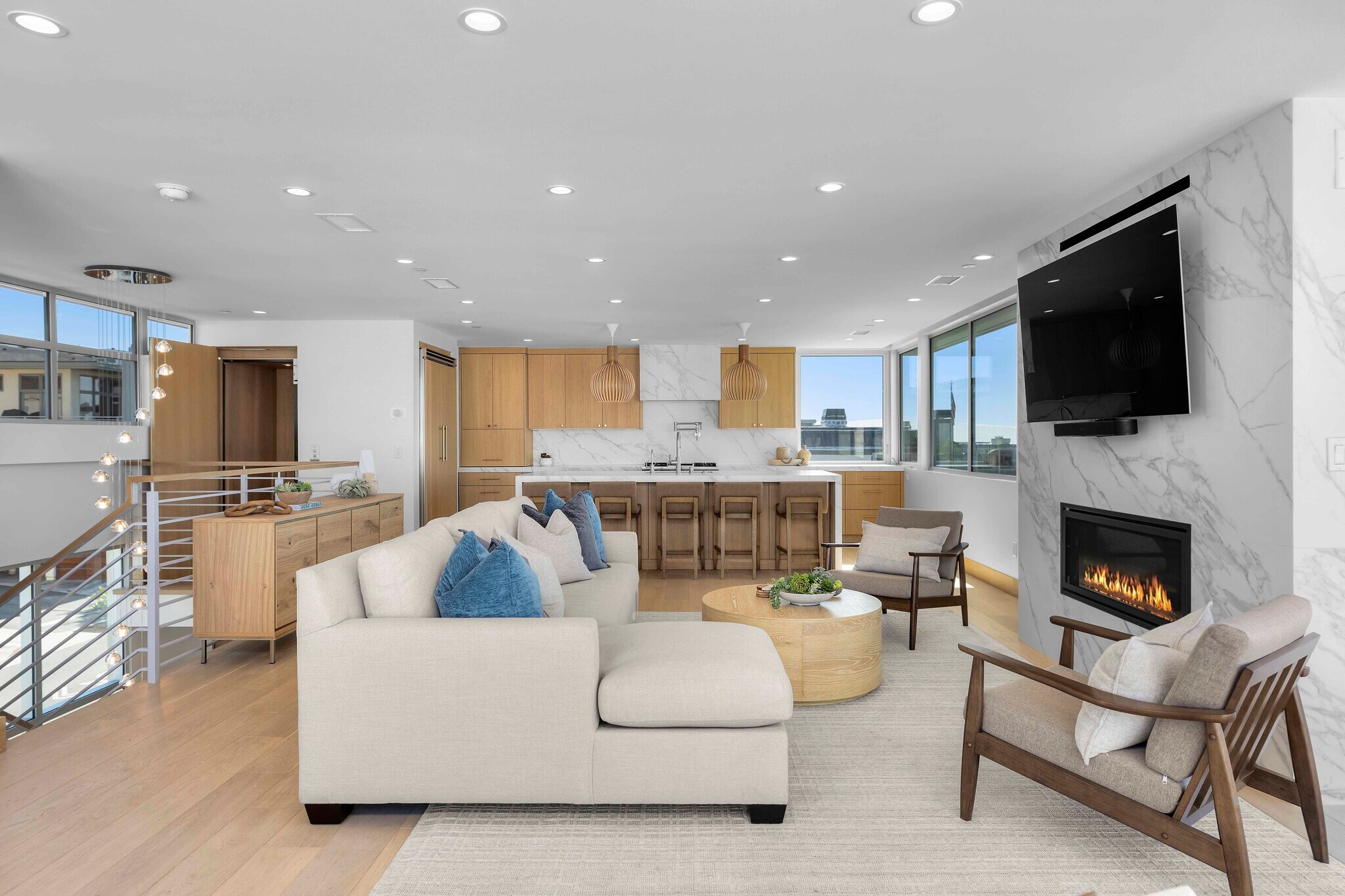 Building Photo - 2019 Highland Ave