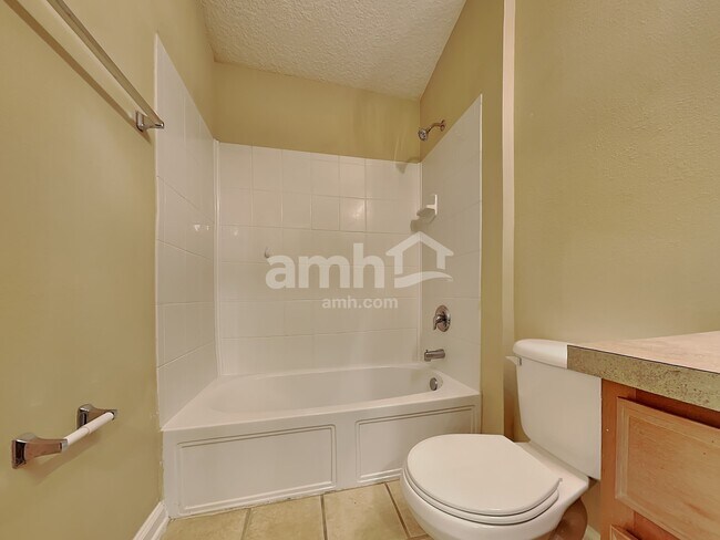 Building Photo - 884 Bonaparte Landing Ct