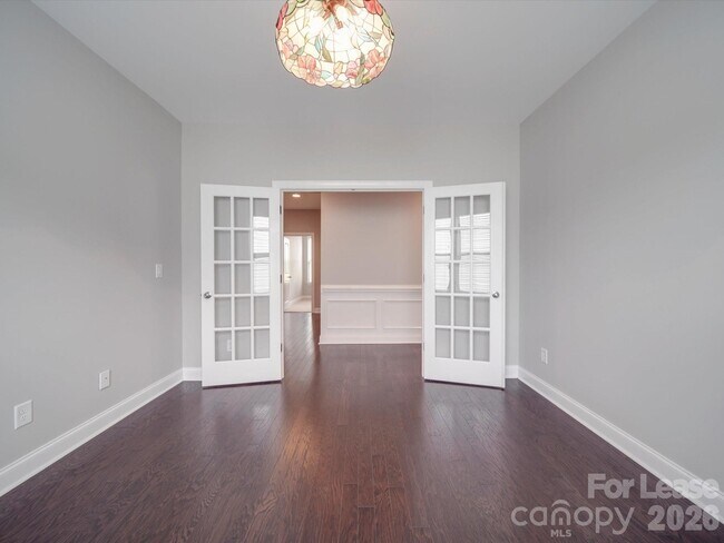 Building Photo - 14021 Goldenrod Trace Rd