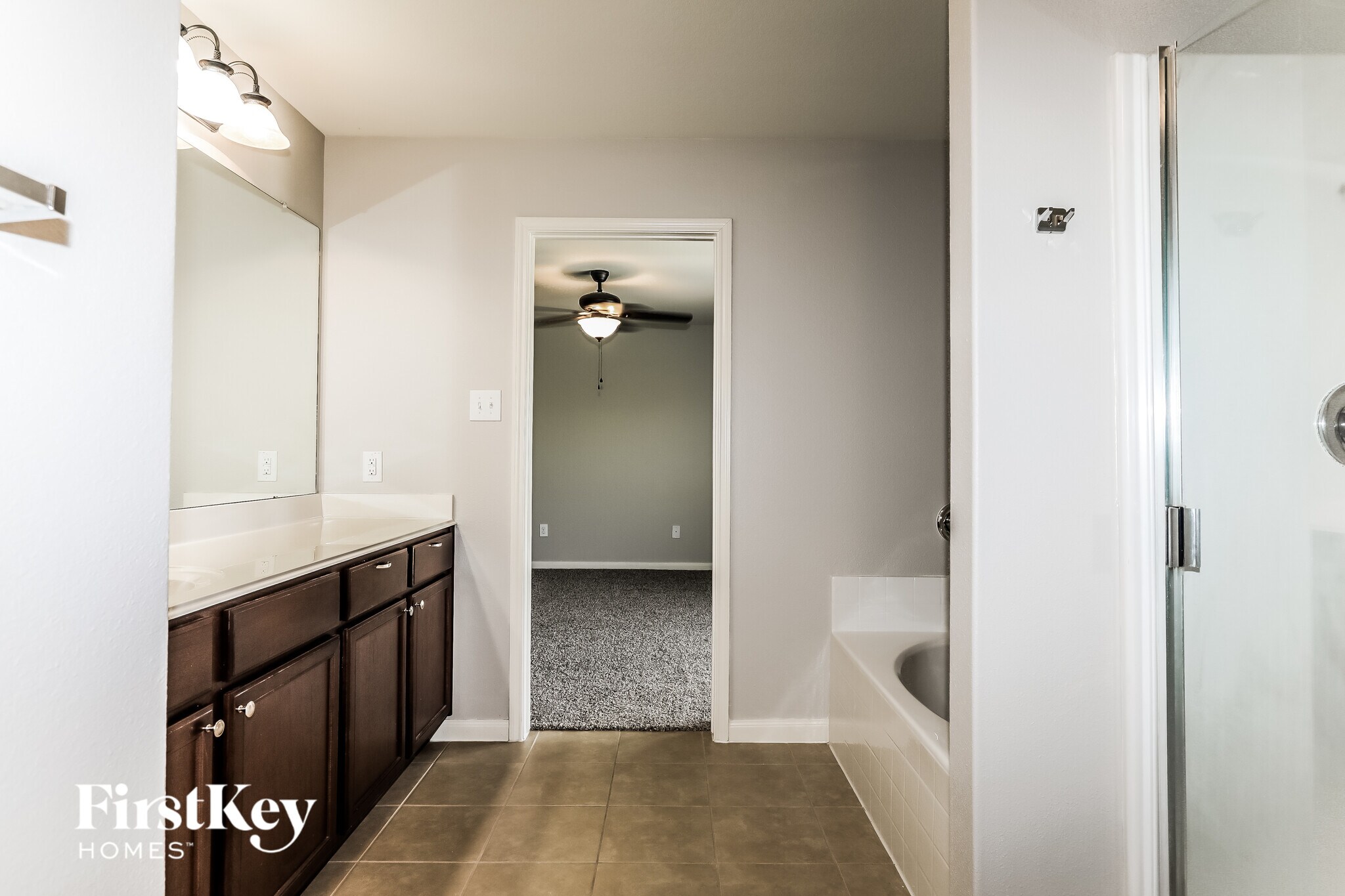 Building Photo - 22422 Base Light Dr