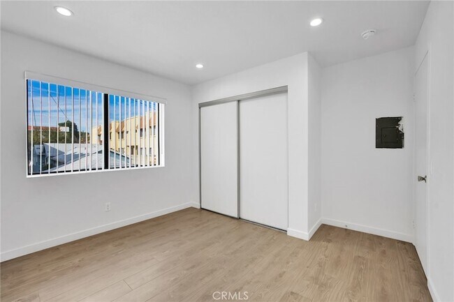 Building Photo - 1117 Linden Ave