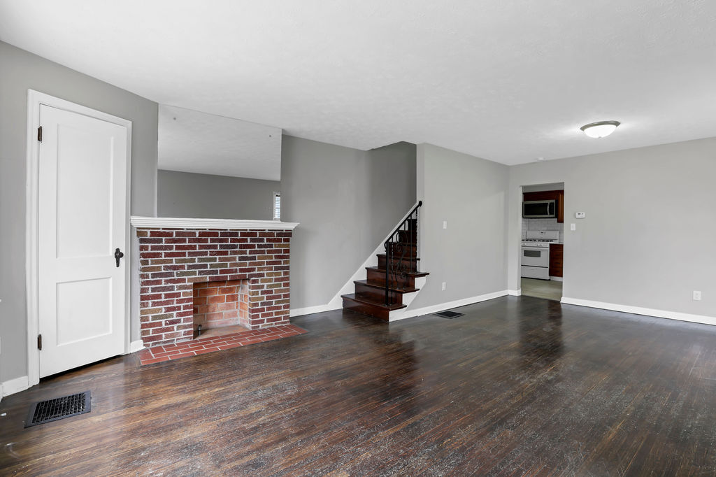 Building Photo - 3086 Sullivant Ave