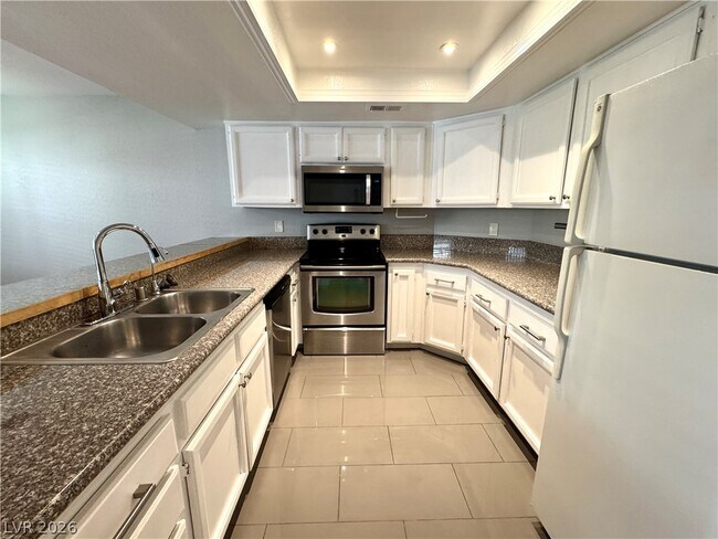 Building Photo - 6250 W Flamingo Rd