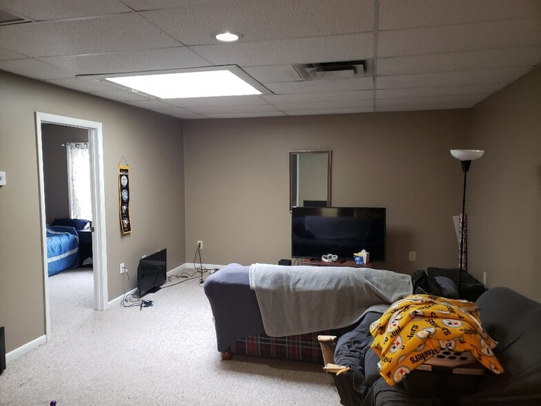 Living Room - 421 Market St