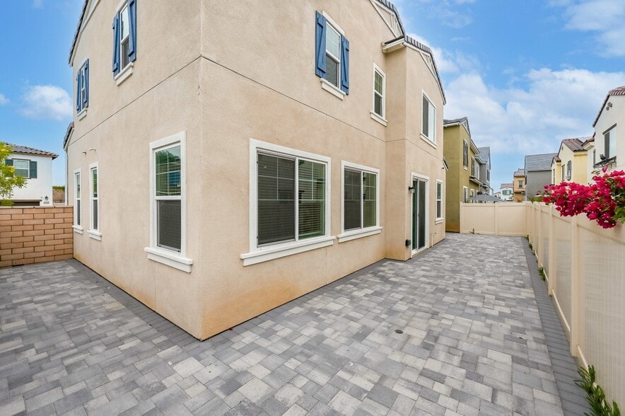Building Photo - 26549 Brightstone Dr