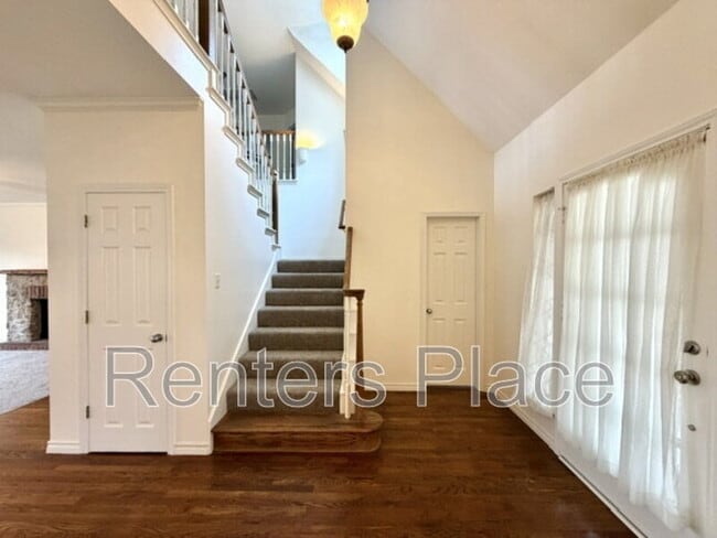 Building Photo - 8523 S 70th E Ave