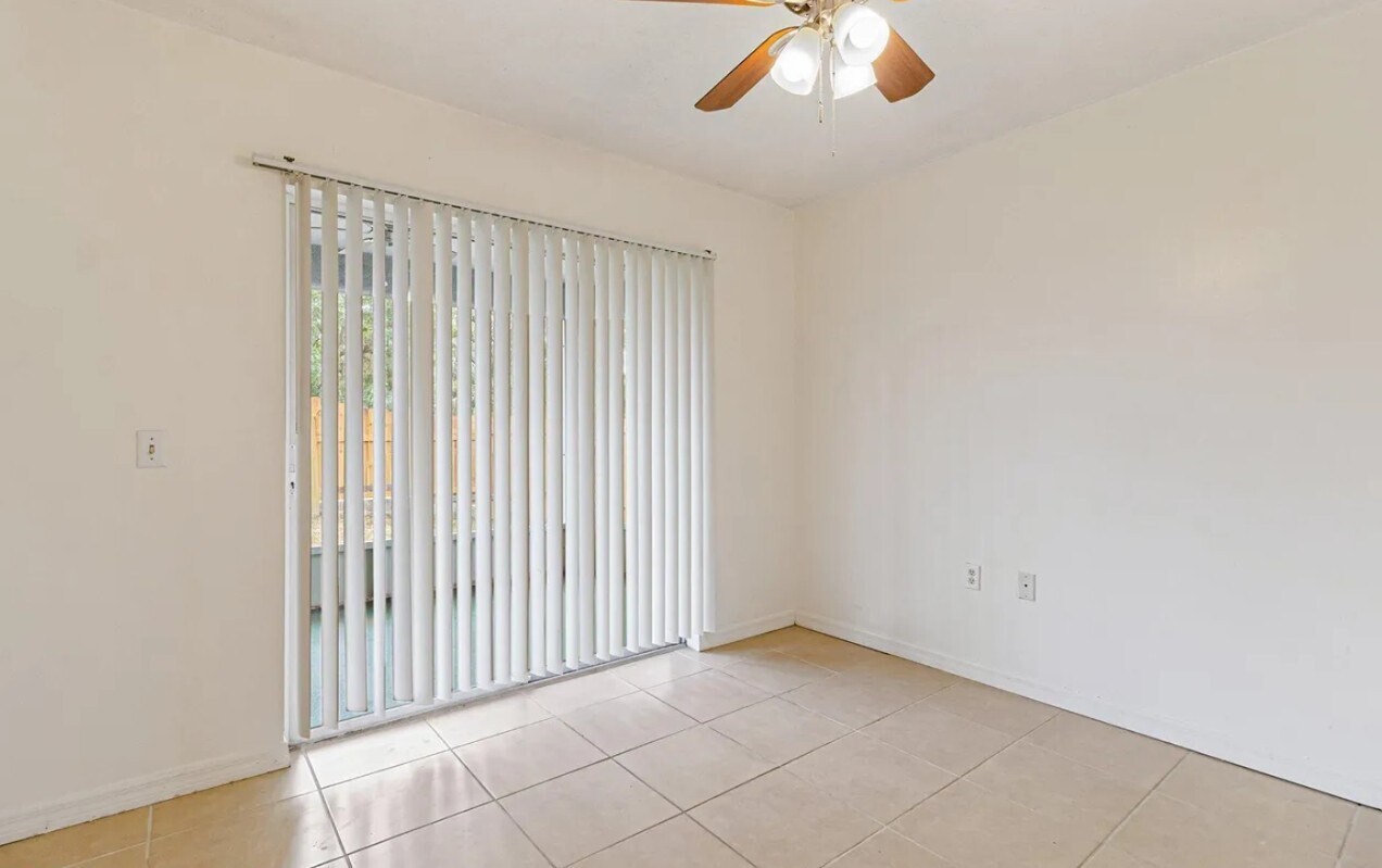 2nd Bedroom - 1706 Apache St NE